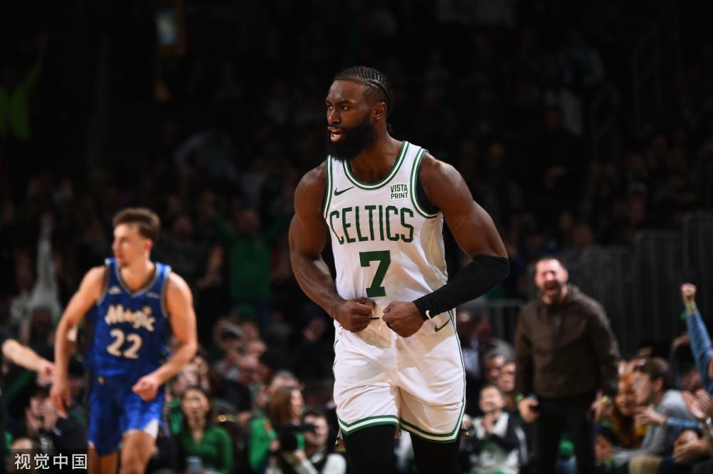 限制了他与 限制了他与