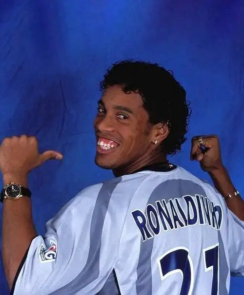 式表达对球 式表达对球